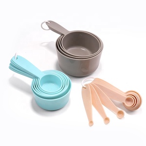 19 Stück Multifunktions-Lebensmittel waage kombiniert billige Kunststoff Back kuchen Messbecher und Löffel Set - Product Image 2