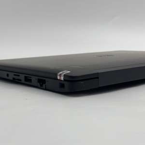 Computadora de Segunda Mano de Alto Rendimiento con Pantalla de 13.3 Pulgadas y Resolución de 1920*1080 - Product Image 3