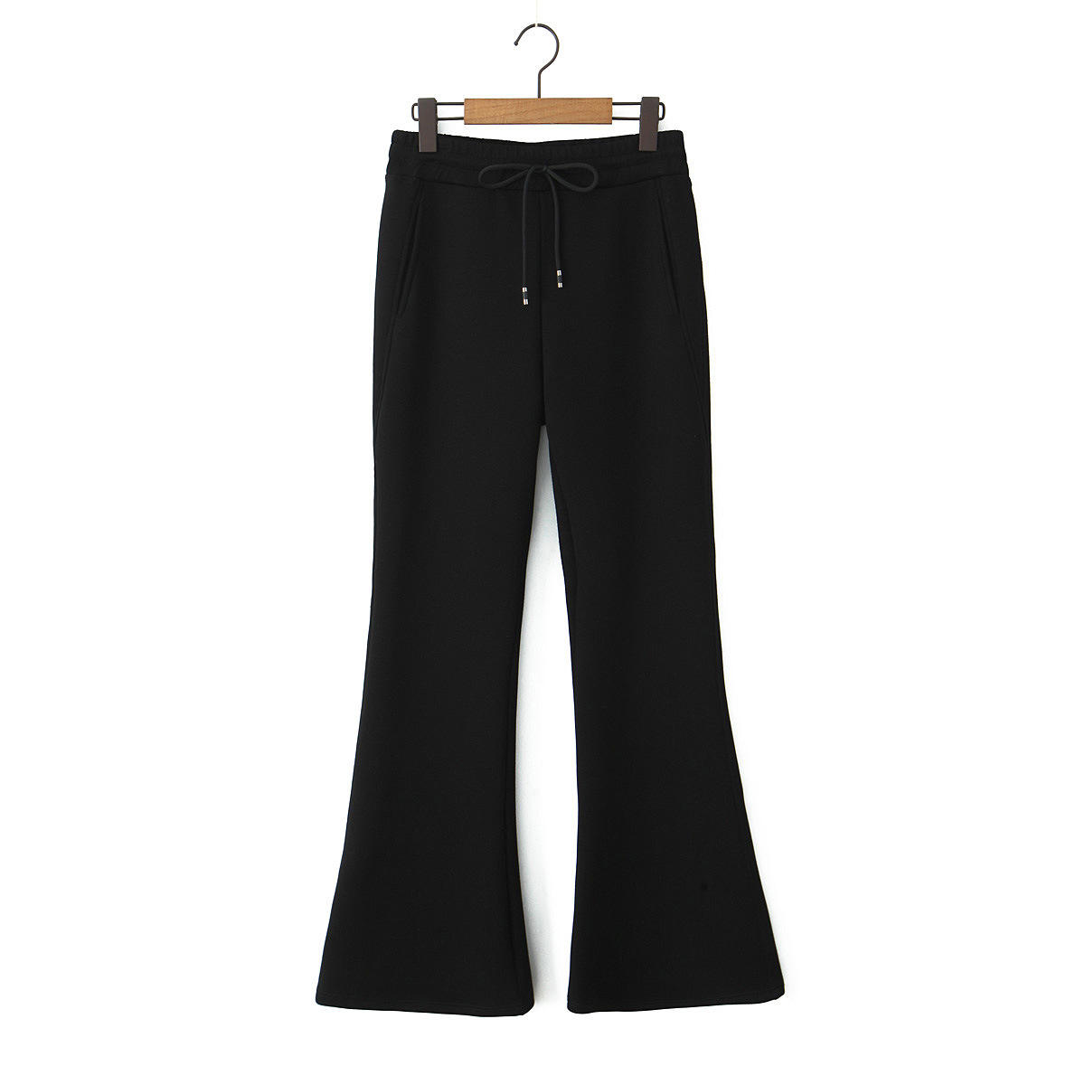 กางเกงขายาวสีดำเข้ม