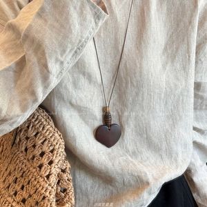 Dài, Rỗng ra nước Thả vòng cổ này exudes một cao cấp, ánh sáng sang trọng, retro Áo len chuỗi. Nó đơn giản và linh hoạt - Product Image 6