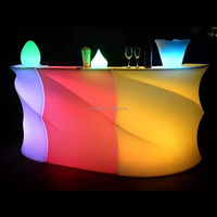 Nouvelle conception moderne de comptoir de bar portable d'extérieur en plastique avec télécommande RGB à changement de couleur, à motif ondulé, pour discothèque