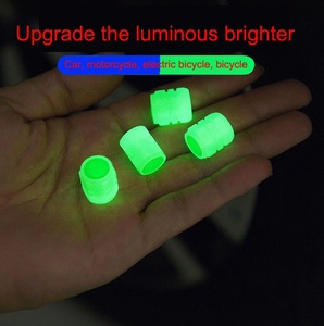 Bouchons de Valve lumineux Fluorescent <span class=keywords><strong>vert</strong></span> bleu nuit lumineux voiture moto vélo roue style <span class=keywords><strong>pneu</strong></span> moyeu lumineux <span class=keywords><strong>bouchon</strong></span> décor - Product Image 5