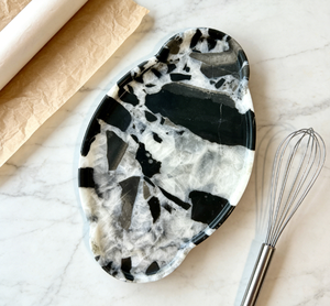 Exquisita Bandeja de Té de Cristal Bvlgari con Patrón Único de Mármol, Artesanía para el Área de Descanso del Vestíbulo del Hotel - Product Image 6