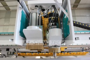 Router CNC ATC 2130 con Husillo HQD <span class=keywords><strong>de</strong></span> 9KW, Taladro <span class=keywords><strong>de</strong></span> 4*5 Filas, Guía Hiwin, Carga y Descarga Automática, Máquina <span class=keywords><strong>de</strong></span> Anidamiento para Muebles - Product Image 4
