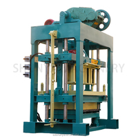 Machine de moulage semi-automatique SHUNYA pour blocs de pavé creux en béton, machine à fabriquer des briques QTJ4-40 avec surveillance à distance