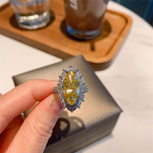 Anillo de cóctel para mujer F1782 con citrino natural, corte marquesa, engaste pavé, anillos de compromiso de moda - Product Image 4