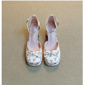 Sandalias de tacón grueso estilo francés para mujer 2026, diseño único y exclusivo, sandalias de moda para vacaciones y exteriores que no se repiten. - Product Image 3