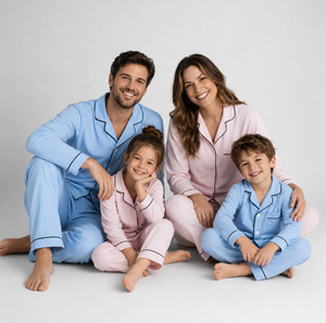 Set di Pigiami Personalizzati in Morbido Bambù per Famiglia, Coordinati Mamma e Figlia, Abbigliamento da Notte per Donne - Product Image 1