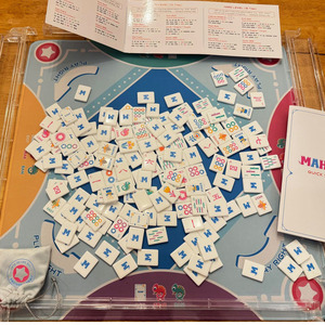 Ensemble de Mahjong miniature portable pour enfants et débutants, 160 tuiles de Mahjong miniatures en acrylique américaines avec sac et tapis - Product Image 2