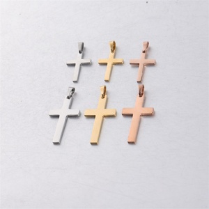 Breloques en acier inoxydable pour enfants, plaquées or, personnalisées, en forme de croix, tendance, pour la fabrication de bijoux, vente en gros - Product Image 2