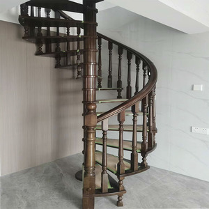 Escalera de Madera Maciza con Diseño Espiral de Eje <span class=keywords><strong>Central</strong></span> Personalizable, Escalera Interior Fácil de Instalar, Duradera, Ecológica, para Ático, Hotel - Product Image 1