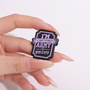B T Super Pin Bridge Kpop Idol Group Bantan Boys 2026 World <span class=keywords><strong>Tour</strong></span> Arirang Pin Bridge Accessoires de collection exclusifs pour fans - Product Image 3