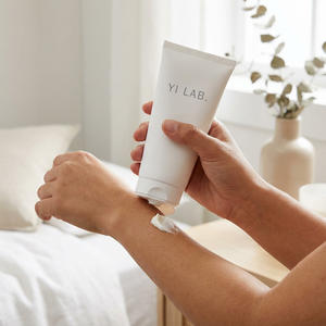 Loción Corporal Hidratante de Colágeno con Niacinamida Orgánica de Taiwán y Vitamina B5, 100 ml, para Todos los Géneros y Tipos de Piel - Product Image 6