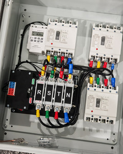 Armoire de distribution d'énergie personnalisée 380V 4P avec minuterie et compteur ZY, armoire de contrôle double alimentation (panneau ATS) - Product Image 6