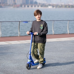 Nieuw Ontwerp Kinderen 130W <span class=keywords><strong>Motor</strong></span> Veilig Elektrische Scooter Li-Ion Batterij Bromfiets Scooter Voor Kinderen - Product Image 6