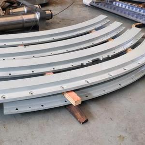 Pistas Rotatorias Segmentadas a Gran Escala del Fabricante, Piezas de Ingeniería No Estándar para Maquinaria de Construcción - Product Image 1