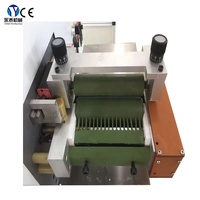 Machine à colle automatique pour chaussures, avec revêtement de rouleau, ml