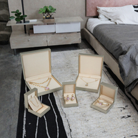 Boîte à bijoux rectangulaire simple en cuir PU multicolore grande capacité pour femmes, vente en gros d'usine