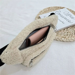 Sac <span class=keywords><strong>Banane</strong></span> <span class=keywords><strong>Femme</strong></span> en Peluche Couleur Unie, <span class=keywords><strong>Sacoche</strong></span> de Ceinture Épaule Bandoulière Poitrine, <span class=keywords><strong>Sacoche</strong></span> <span class=keywords><strong>Banane</strong></span> de <span class=keywords><strong>Marque</strong></span> Designer pour <span class=keywords><strong>Femme</strong></span> - Product Image 5