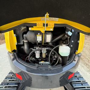 Miniexcavadora de cadenas Yanmar VIO35 de segunda mano con rodamientos Kawasaki, cilindro HAWE, 3.5 toneladas, certificación CE, motor Heli y bomba de engranajes - Product Image 5