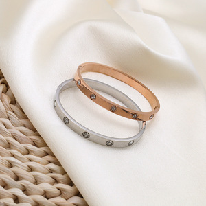 Titanium Steel Couple Bracelets Inlaid With Zircon Star Pattern Simple Elegant Jewelry For Everyday Wear Unisex - Product Image 4