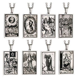 Venta al por mayor joyería espiritual oculta para mujeres chapado en oro de acero inoxidable Alta Sacerdotisa Tarot tarjeta encanto circón Color plata - Product Image 6
