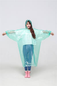 PE <span class=keywords><strong>Raincoat</strong></span> Emergência Poncho Plástico Impermeável Transparente Descartável Adulto <span class=keywords><strong>Raincoat</strong></span> com Punho Elástico e Capuzes Drawstring - Product Image 4