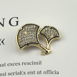 Fashion Brooch Flower Shape Zinc Alloy Women's Pin <b>Gift</b> Accessory - Product Image 4