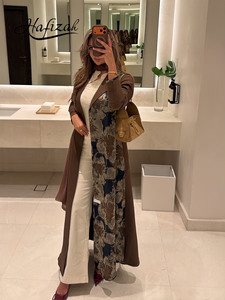 Hafizah Neue Kontrast-Blumendruck Open Abaya Langarm Locker Sitzende Bescheidene Dubai Muslimische Damen Lange Kimono-Strickjacke Großhandel - Product Image 1