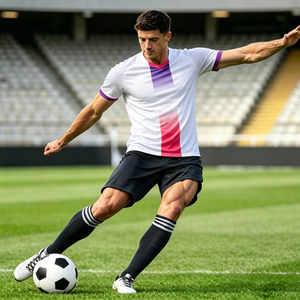 Uniforme de football à dégradé multicolore, maillot de football en mesh respirant, impression de logo personnalisée, kit d'entraînement d'équipe OEM/ODM - Product Image 1