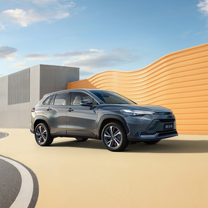 Offre Spéciale Toyota Frontlander 2024 SUV Essence Automatique Conduite à Gauche Sièges en Cuir Toit Panoramique - Product Image 2