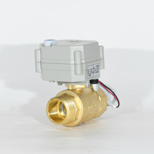 Vanne à boisseau sphérique électrique en laiton DN25 1 pouce pour milieux aqueux et oxygénés avec ports filetés internes et externes - Product Image 3