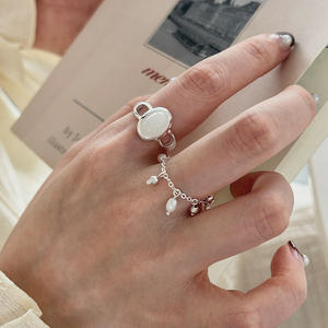 Bague d'index personnalisée en argent pur S925 pour femme avec perle naturelle et chaîne réglable à tirer - Product Image 4