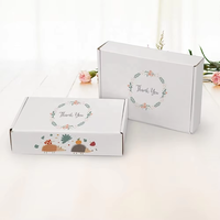 Boîtes d'expédition en carton ondulé pour cosmétiques, vêtements, emballages en carton, boîte à courrier blanche, logo personnalisé, boîte pliante pour chaussures, pour vêtements