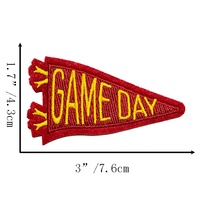Écussons de broderie au fer à repasser en gros mini écusson de drapeau triangulaire pour le jour du match insigne de drapeau pour le jour du match