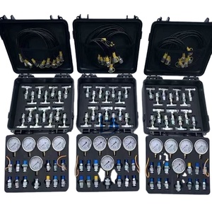 Kit de test hydraulique : 5 tuyaux de test, 5 manomètres, 13 raccords de test, 14 raccords en T - Product Image 1