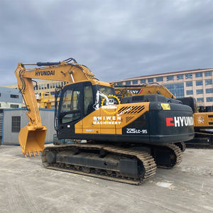 Importation Coréenne : Excavatrice sur chenilles Hyundai 225 d'occasion, modèle 2022, moteur diesel Cummins, 25 tonnes, avec moteur, engrenages, roulements et pompe en stock - Product Image 2