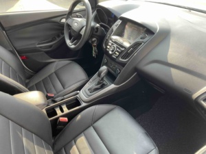 <span class=keywords><strong>Ford</strong></span> <span class=keywords><strong>Focus</strong></span> 2015 Hatchback 1.6L Automático Trend <span class=keywords><strong>Usado</strong></span> a Bajo <span class=keywords><strong>Precio</strong></span>, Inventario de Concesionario para Exportación, Autos Usados de Segunda Mano - Product Image 6