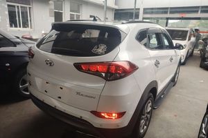 Hyundai Tucson SUV 2015 d'<span class=keywords><strong>occasion</strong></span>, conduite à gauche, source directe, forte rentabilité, peinture d'origine, dédouané, stock prêt à l'emploi - Product Image 4