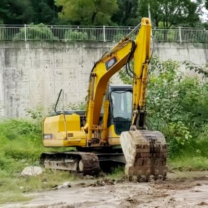 15 ton gebruikte LOVOL FR150 rupskraan met Weichai motor, KYB hydrauliek, inclusief rapport, te koop. - Product Image 4