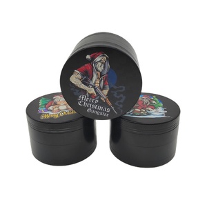 Molinillos de hierbas de aleación de Zinc con estampado UV para fumar fábrica al por mayor nuevos y convenientes para almacenamiento de tabaco accesorios en caja - Product Image 1
