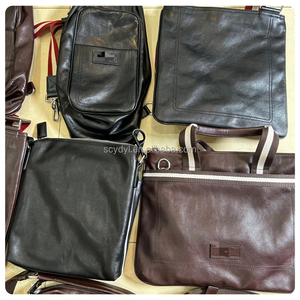 Bolsos usados para <span class=keywords><strong>hombre</strong></span> en fardos de <span class=keywords><strong>segunda</strong></span> <span class=keywords><strong>mano</strong></span> Vintage de marca de cuero original de alta calidad bolso de hombro de marca mochila grande - Product Image 2