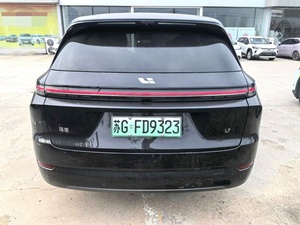Li Auto 2024 L7 Pro Usado, SUV Automático EREV de Rango Extendido, Motor Dual, Tracción en las Cuatro Ruedas, Auto Familiar de Lujo, Volante a la Izquierda, en Venta - Product Image 4