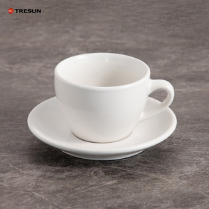 Service à <span class=keywords><strong>Café</strong></span> et Cappuccino en Céramique Mini Porcelaine Blanche avec Soucoupes, Rouge, Noir, Blanc, pour Hôtel, avec Logo Personnalisé - Product Image 3