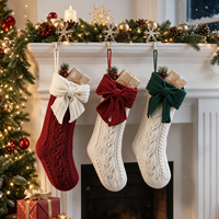Chaussette de Noël en laine douce et écologique, motif Père Noël tricoté, pour cheminée ou arbre de Noël, collection Famille Gina