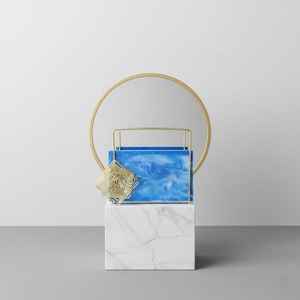 Pochette en résine faite à la main colorée pour femmes avec une construction durable, un design léger et tendance - Product Image 6