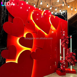 Décor de fête de mariage en intérieur LEDA, personnalisé, luxueux, grand carré rouge en acrylique, fond en forme de cœur LED - Product Image 3