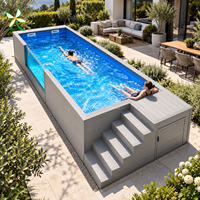 Piscine en fibre de verre de style conteneur moderne avec panneau de visualisation clair et marches latérales pour les jardins de complexes hôteliers