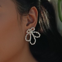 Anting Tusuk Mutiara Imitasi Desain Asli Berlapis Emas Asli Vintage Wanita Buatan Tangan Murni Gaya Bunga Unik