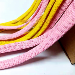 Cordon en papier <span class=keywords><strong>plat</strong></span> avec système d'enfilage <span class=keywords><strong>à</strong></span> l'aiguille, poignée en papier robuste pour le transport de sacs cadeaux et l'<span class=keywords><strong>assemblage</strong></span> d'emballages - Product Image 3